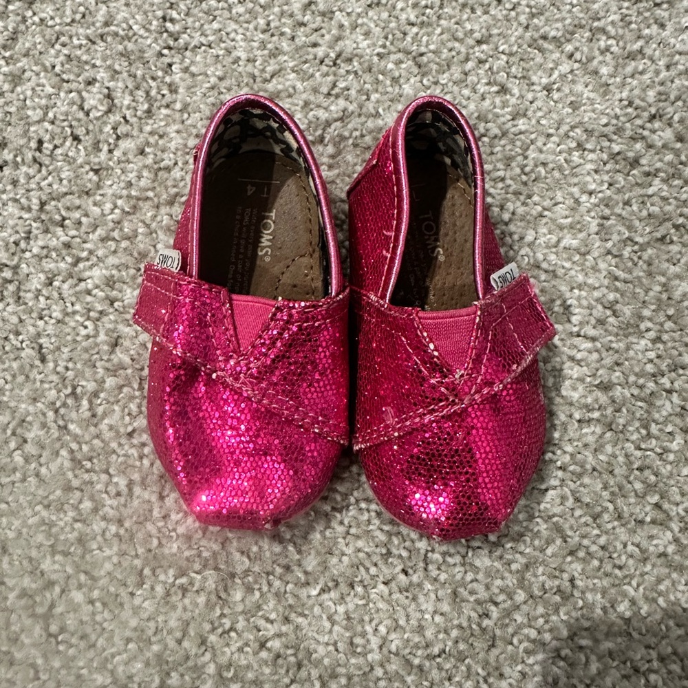 TOMS baby Fuchsia Glitter Moccasins